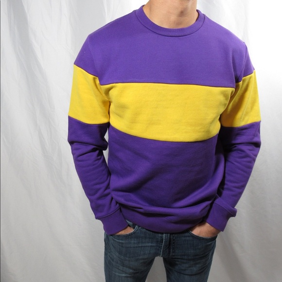 Sweaters - Picture 5 of 8